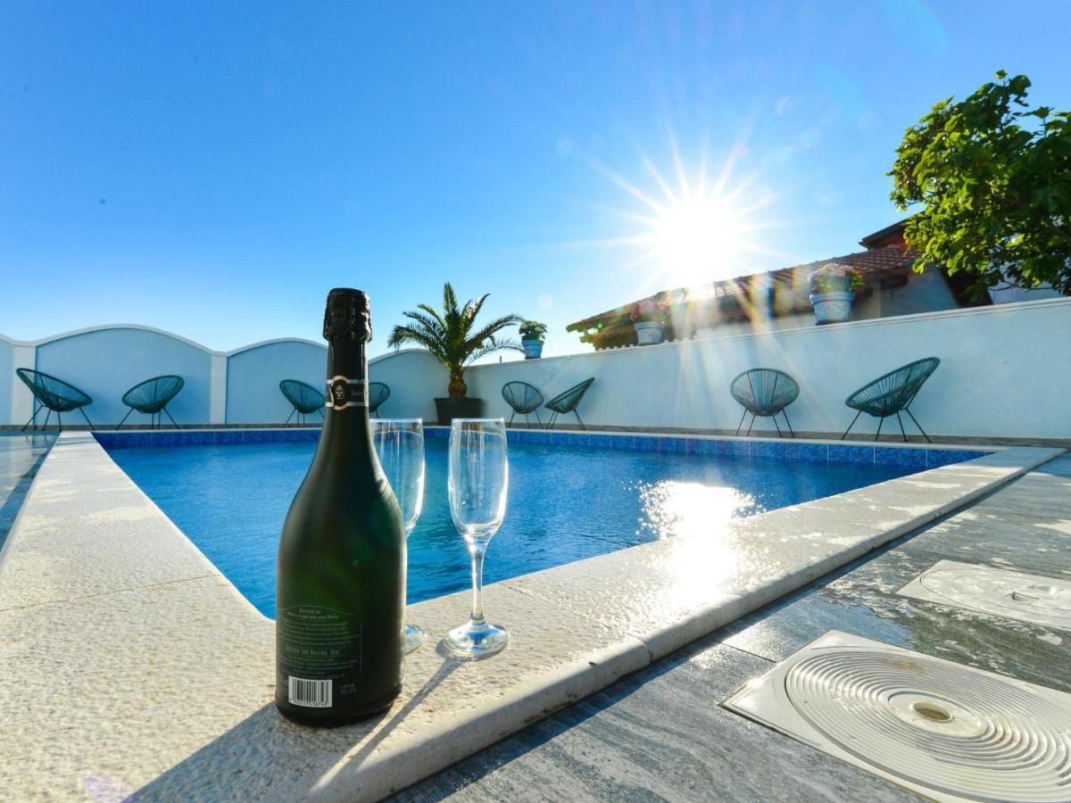 Apartman Jadran - Nin121 By Interhome